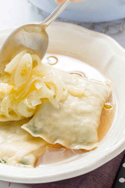 Vom Spätzle bis zum Wustsalat: Typisch Schwäbische Gerichte | Küchengötter Vom Spätzle bis zum Wustsalat: Typisch Schwäbische Gerichte | Küchengötter