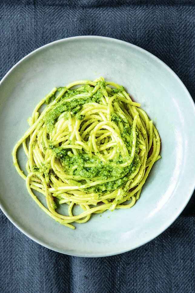 21 leckere Rezepte für Bärlauch-Nudeln | Küchengötter 21 leckere Rezepte für Bärlauch-Nudeln | Küchengötter