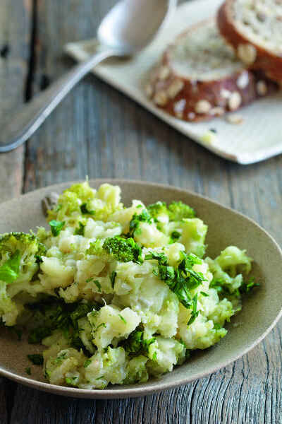 Gemüseaufstriche - Rezepte für Brotaufstriche mit viel Gemüse ... Gemüseaufstriche - Rezepte für Brotaufstriche mit viel Gemüse ...