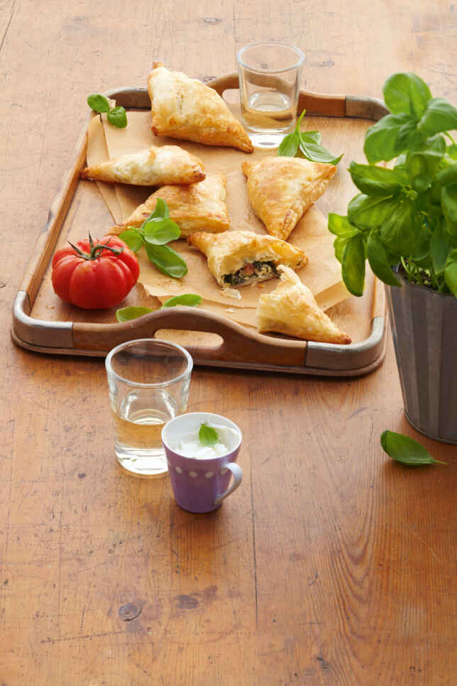 Blätterteigtaschen - 27 einfache Rezepte | Küchengötter Blätterteigtaschen - 27 einfache Rezepte | Küchengötter