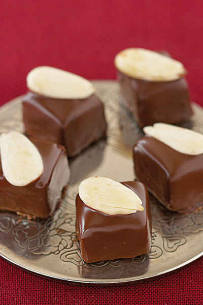 Pralinen und Konfekt selber machen | Küchengötter Pralinen und Konfekt selber machen | Küchengötter