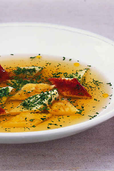 Die besten Rezepte für Eierstich | Küchengötter Die besten Rezepte für Eierstich | Küchengötter