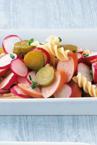 25 herzhafte Wurstsalat-Rezepte | Küchengötter 25 herzhafte Wurstsalat-Rezepte | Küchengötter