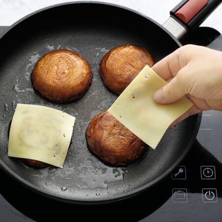 Low-Carb-Veggie-Cheeseburger Low-Carb-Veggie-Cheeseburger