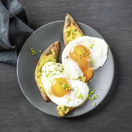 Süßkartoffel-Toasts mit Avocado-Hummus Süßkartoffel-Toasts mit Avocado-Hummus