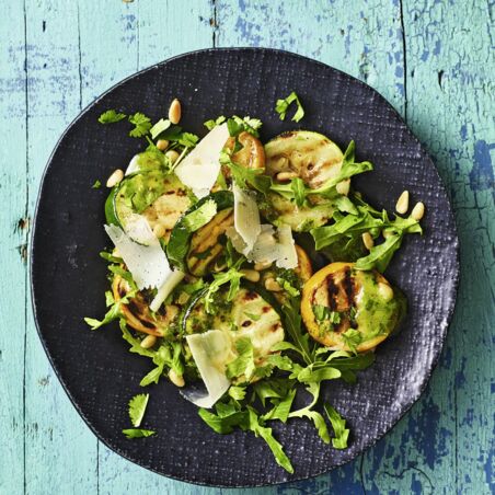 Zucchinisalat mit Orientpesto Zucchinisalat mit Orientpesto