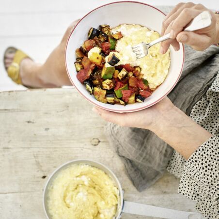 Ratatouille mit Pünktchenpolenta Ratatouille mit Pünktchenpolenta