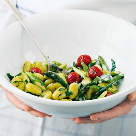 Gnocchi-Pfanne mit grünem Spargel Gnocchi-Pfanne mit grünem Spargel