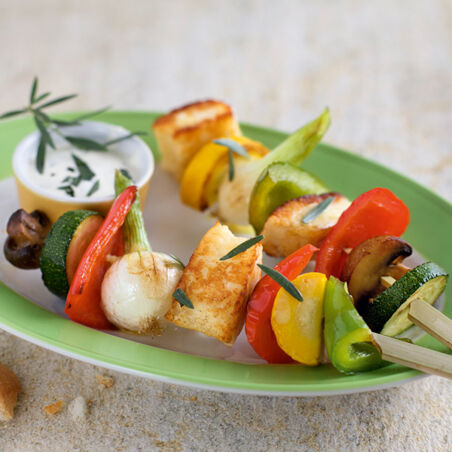 Antipasti-Spieße mit Estragon-Aioli Antipasti-Spieße mit Estragon-Aioli