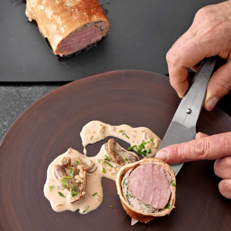 Kalbsfilet im Steinpilzmantel Kalbsfilet im Steinpilzmantel