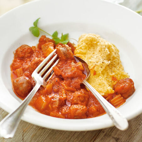 Schmortopf mit Dolcetto, Bratwurst und Fenchel Schmortopf mit Dolcetto, Bratwurst und Fenchel