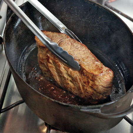 Roastbeef mit Thymian-Rotwein-Sauce Roastbeef mit Thymian-Rotwein-Sauce