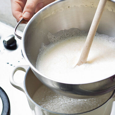 Bayrische Creme mit Himbeeren Bayrische Creme mit Himbeeren