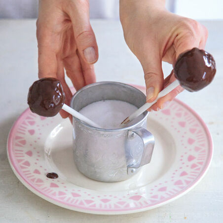 Cakepops mit Möhren Cakepops mit Möhren