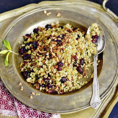 BULGURSALAT MIT NÜSSEN BULGURSALAT MIT NÜSSEN