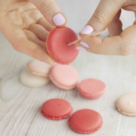Macaron-Pyramide mit Champagner