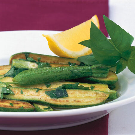 Marinierte Kräuter-Zucchini Marinierte Kräuter-Zucchini