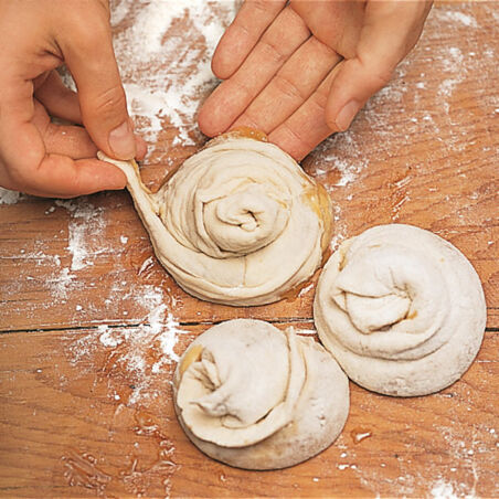 Tahin-Schnecken mit Sesam Tahin-Schnecken mit Sesam