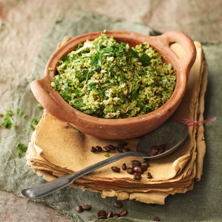 Romanesco-Haselnuss-Taboulé mit Coffee-Dressing Romanesco-Haselnuss-Taboulé mit Coffee-Dressing