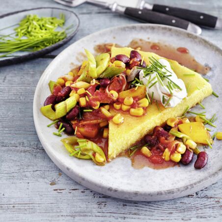 Polentaschnitten mit Chili-Gemüse Polentaschnitten mit Chili-Gemüse