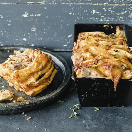 Zupfbrot mit Thunfisch Zupfbrot mit Thunfisch