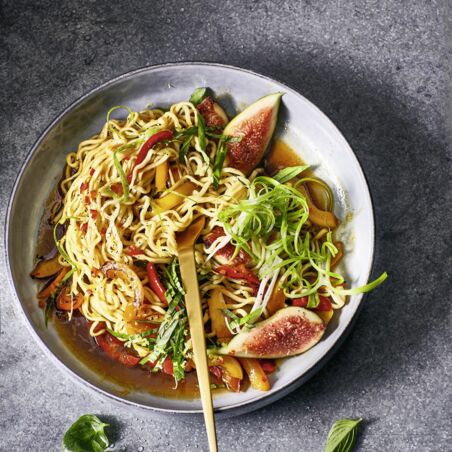 Paprika-Wok mit Feige Paprika-Wok mit Feige