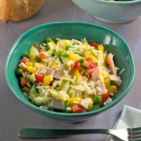 Avocado-Reissalat mit Putenbrust Avocado-Reissalat mit Putenbrust