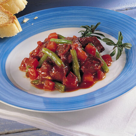 Wildgulasch mit grünen Bohnen Wildgulasch mit grünen Bohnen