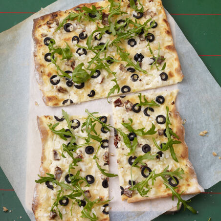 Flammkuchen mit Rucola Flammkuchen mit Rucola