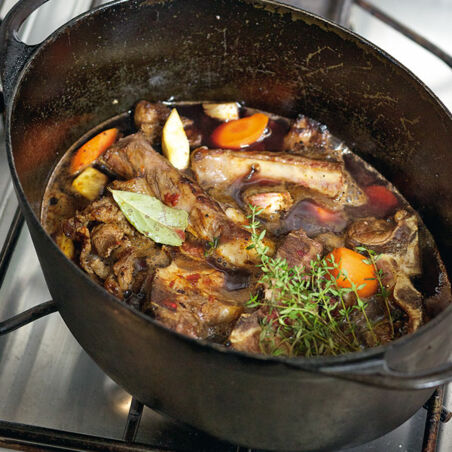 Roastbeef mit Thymian-Rotwein-Sauce Roastbeef mit Thymian-Rotwein-Sauce