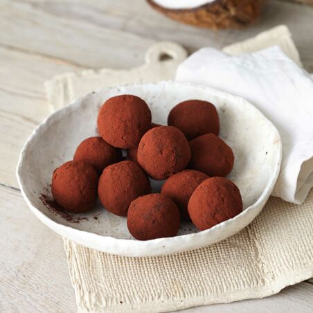 Kokos-Dattel-Pralinen Kokos-Dattel-Pralinen