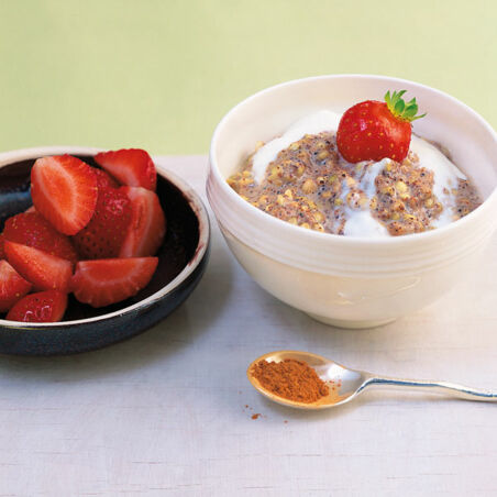 Buchweizen-Kasha mit Erdbeeren Buchweizen-Kasha mit Erdbeeren