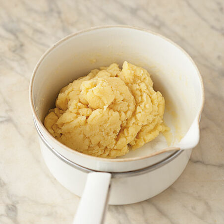 Eclairs mit Schoko-Kaffee-Creme Eclairs mit Schoko-Kaffee-Creme