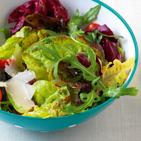 Blattsalate mit Parmesan Blattsalate mit Parmesan