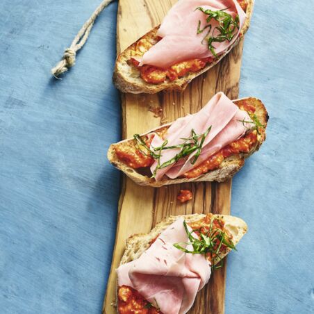 Bruschetta mit Paprika Bruschetta mit Paprika