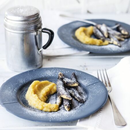 Mohnnudeln mit Apfelmus Mohnnudeln mit Apfelmus