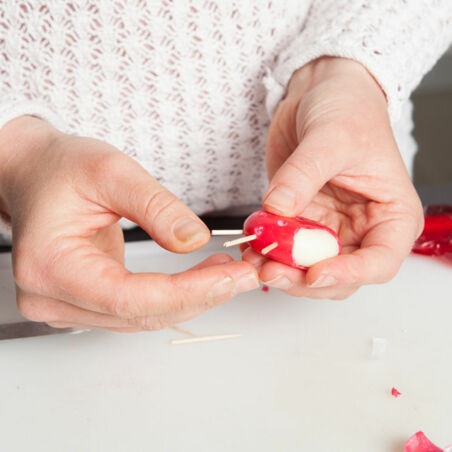 Marienkäfer aus Babybel Step 7 Marienkäfer aus Babybel Step 7