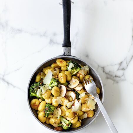 Gnocchi mit Brokkoli und Chili-Zitronen-Butter Gnocchi mit Brokkoli und Chili-Zitronen-Butter