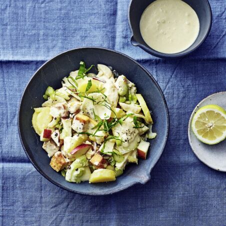 Kartoffelsalat mit Sellerie und Apfel Kartoffelsalat mit Sellerie und Apfel