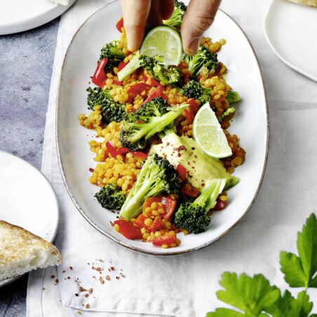 Rote Linsen mit Gemüserest und Safrancreme Rote Linsen mit Gemüserest und Safrancreme