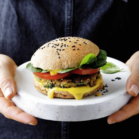 Walnuss-Burger
mit Mango-Senf Walnuss-Burger
mit Mango-Senf