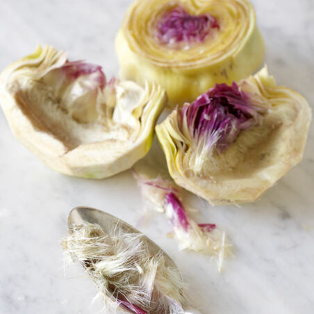 Geschmorte Artischocken mit Zitronen und Minze Geschmorte Artischocken mit Zitronen und Minze