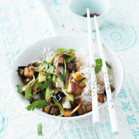 Auberginen mit Lauch und Sesamöl Auberginen mit Lauch und Sesamöl