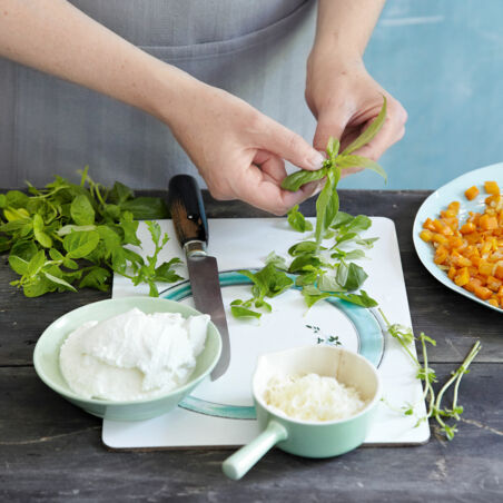 Buchweizencrespelle mit Nusskruste Buchweizencrespelle mit Nusskruste