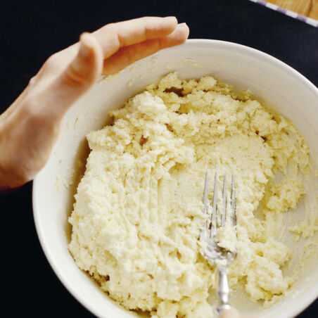 GRATINIERTE KÄSE-GNOCCHI GRATINIERTE KÄSE-GNOCCHI