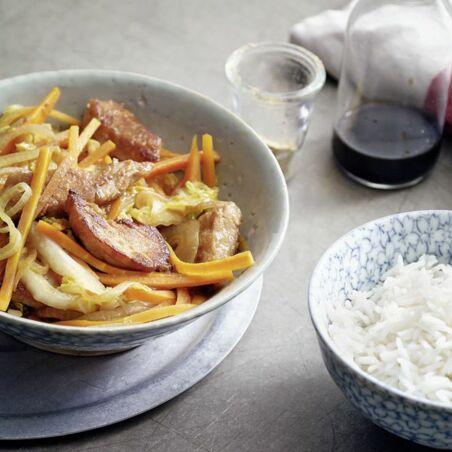 Chinakohlpfanne mit Basmatireis Chinakohlpfanne mit Basmatireis