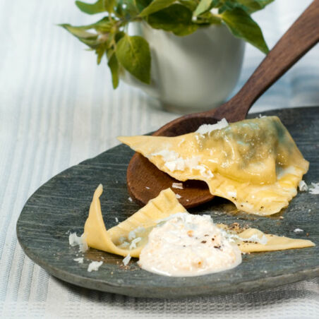 Kräuterravioli mit Nusssauce Kräuterravioli mit Nusssauce