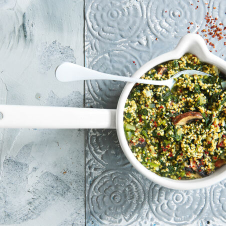 One-Pot-Hirse mit Spinat und Pilzen One-Pot-Hirse mit Spinat und Pilzen