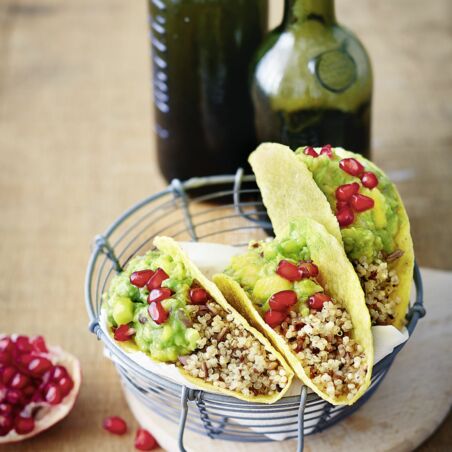 Quinoa-Tacos mit Mango-Guacamole Quinoa-Tacos mit Mango-Guacamole