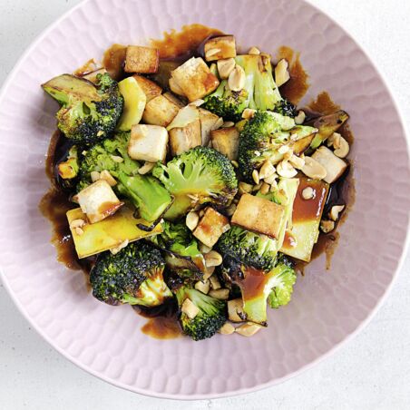 Brokkoli mit Tofu Brokkoli mit Tofu